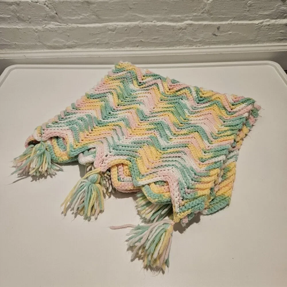 Crochet Knit Pink Yellow Green White Pastel Color Fringe Tassel Baby Blanket